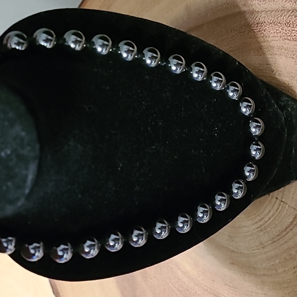 Like new - vintage hematite long necklace 30" - Picture 2 of 2